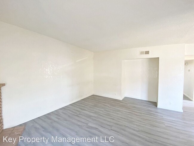 Building Photo - 6994 Issac Ave