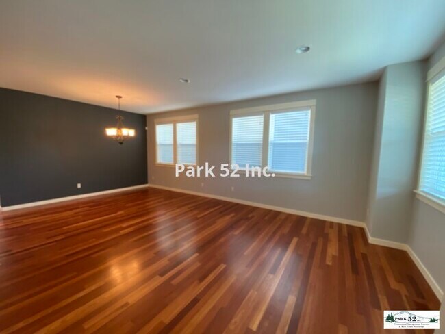 Foto del edificio - 8420 155th St Ct E