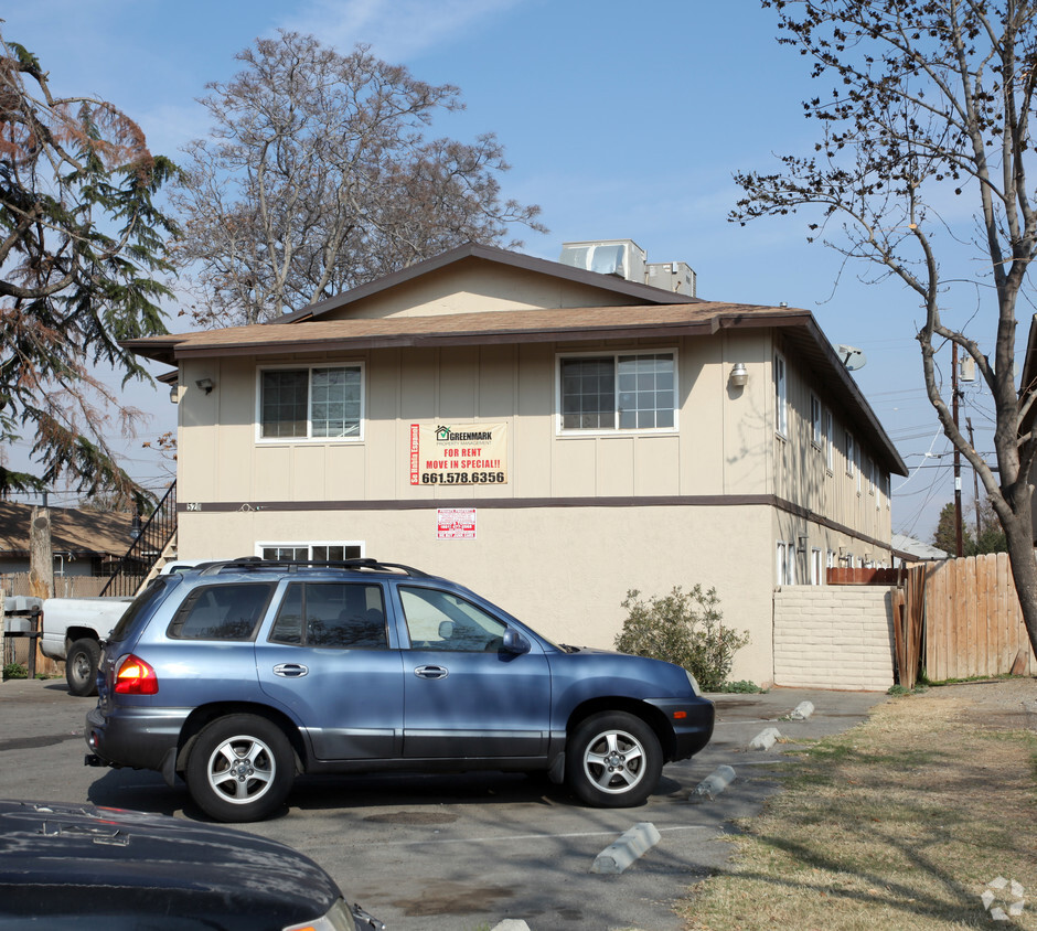 Building Photo - 28th Street