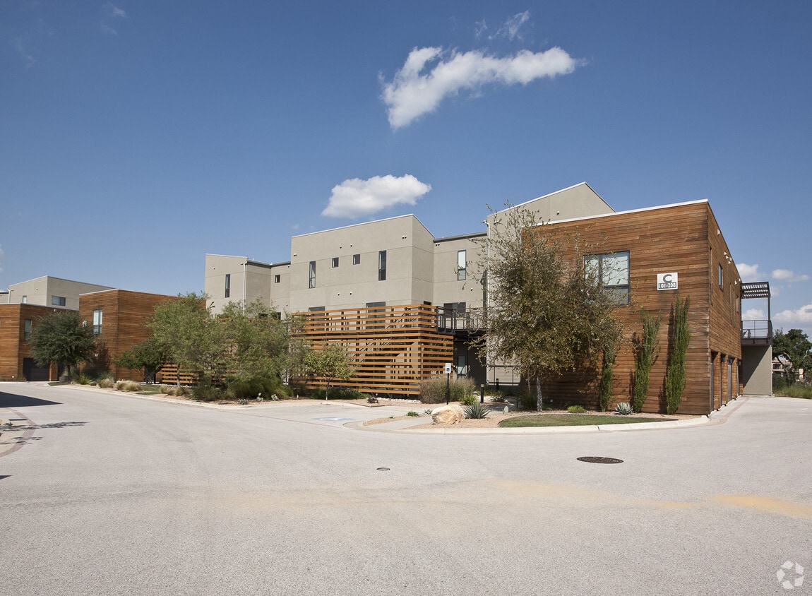 Building Photo - 1101 Ivean Pearson Rd