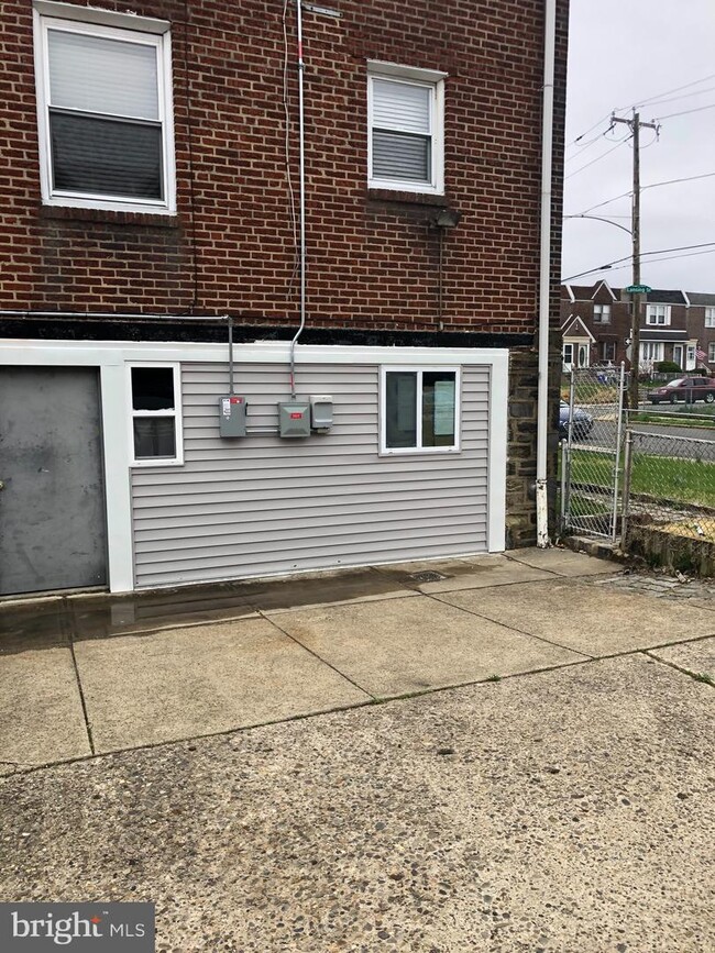 Foto del edificio - 3501 Lansing St