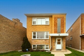 Building Photo - 5891 N Elston Ave