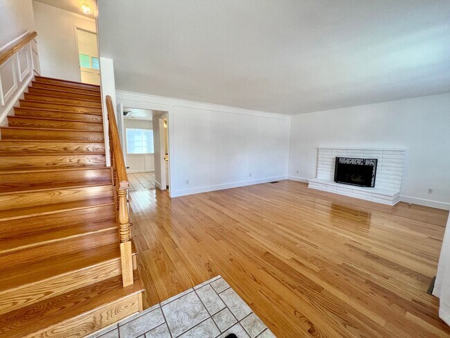 Foto del edificio - Willow Street Charm! 3 bedroom 1.5 bathroom home in Pacific Grove