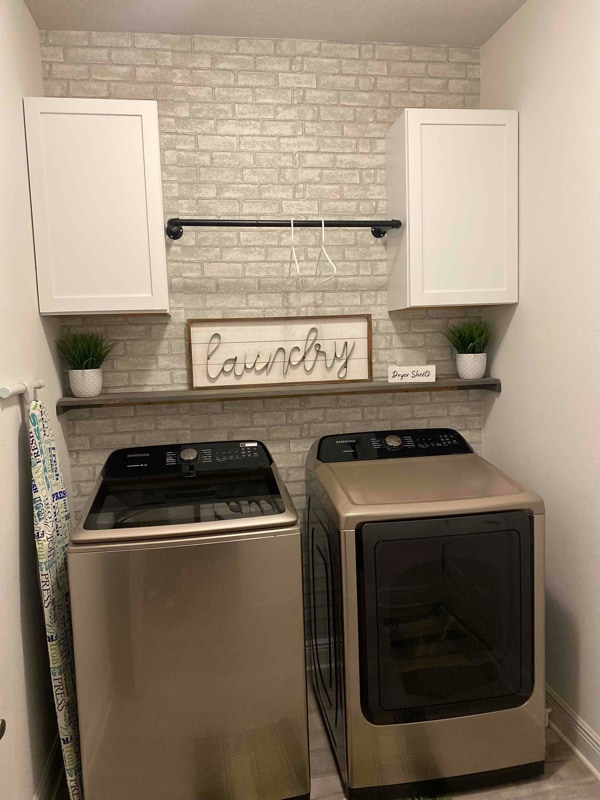 Foto del edificio - 5747 Periwinkle Ln