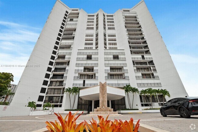Building Photo - 300 Three Islands Blvd