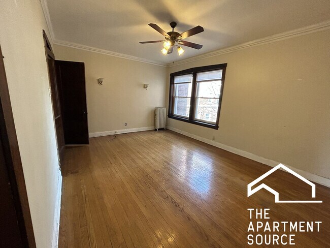 Foto del edificio - 4404 N Winchester Ave