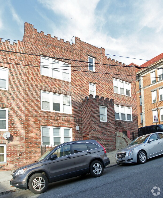 Foto del edificio - 124 Highland Ave