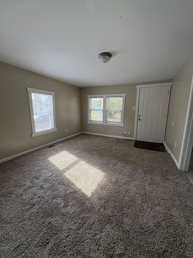 Building Photo - 1805 College St