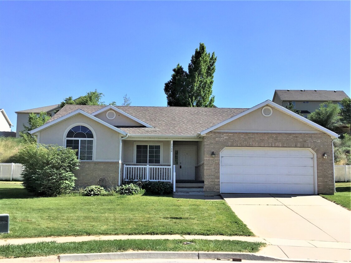 7588 S 2020 E House for Rent in South Weber, UT