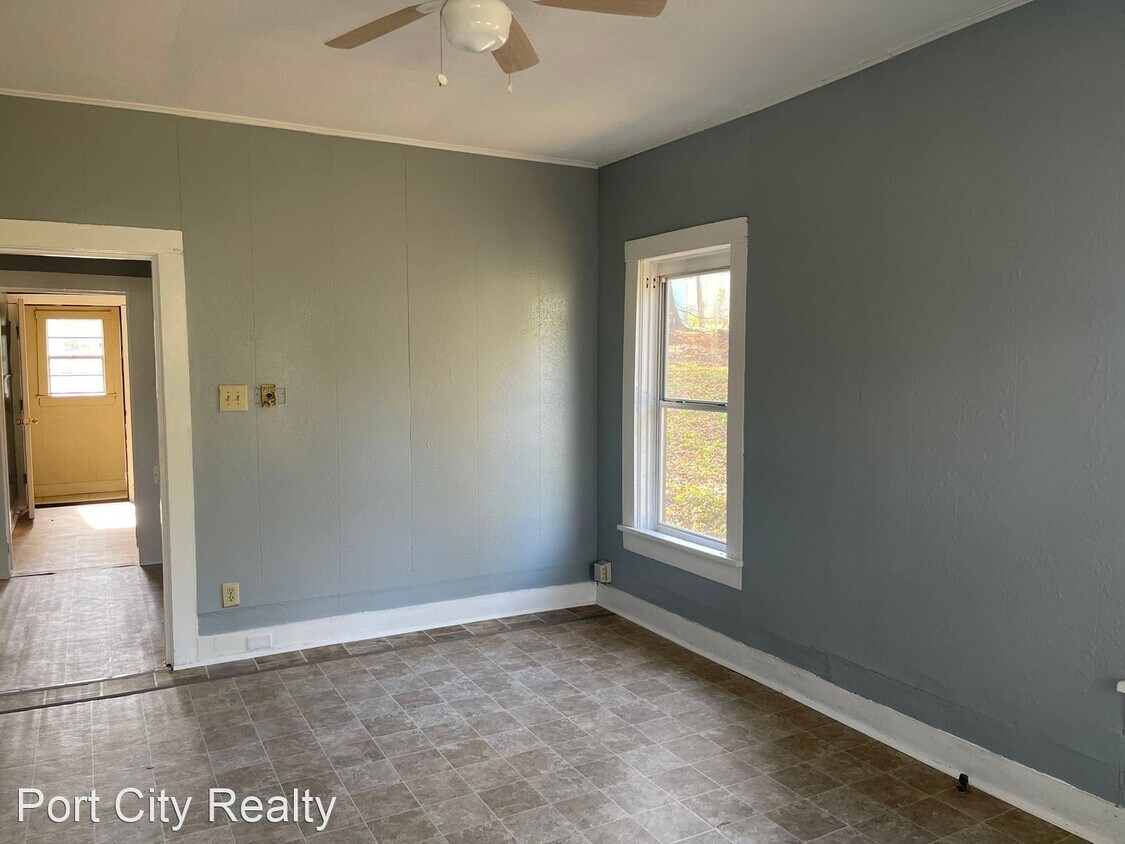 Foto del edificio - 2 br, 1 bath House - 3427 W College St