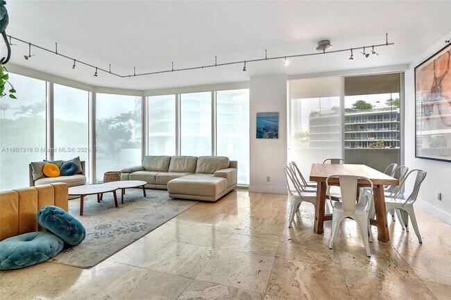 Photo - 300 South Pointe Dr Apartment