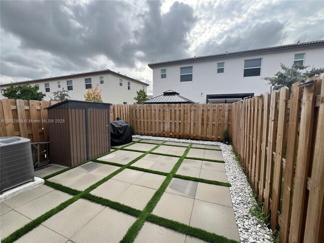 Building Photo - 12142 NW 24th Ct