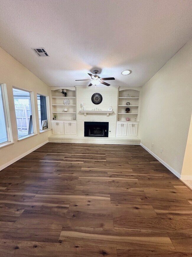 Foto del edificio - 617 NW 140th St