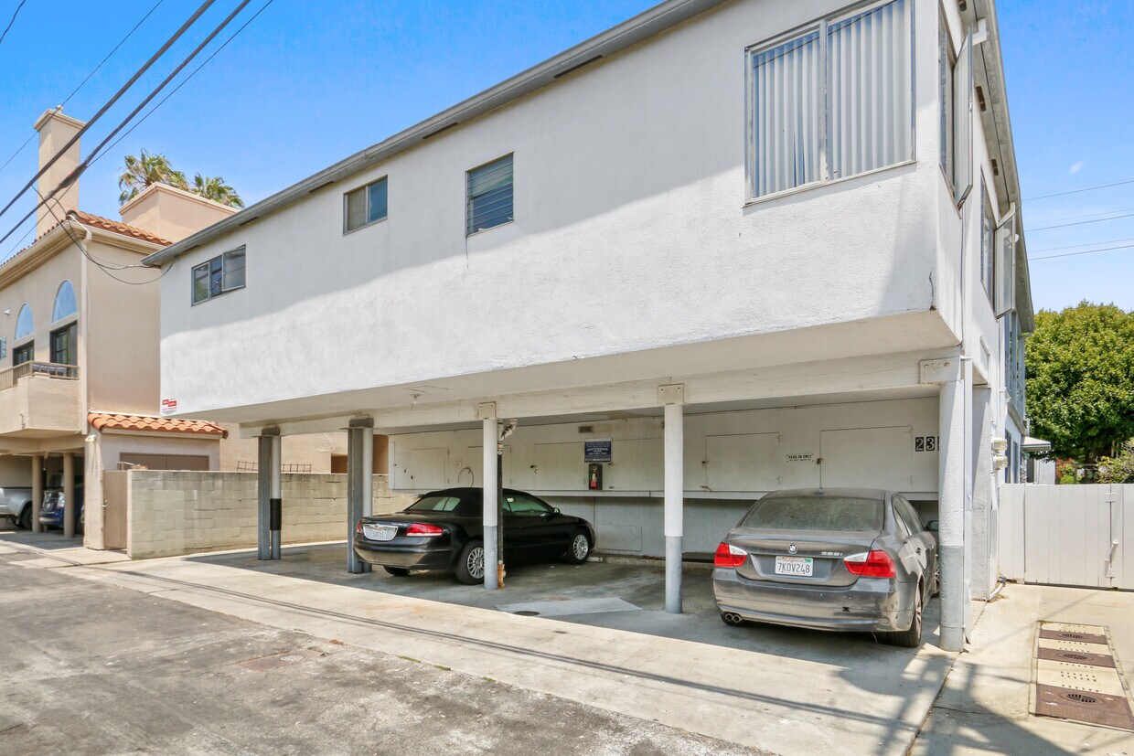 Foto del edificio - 2342 20th St