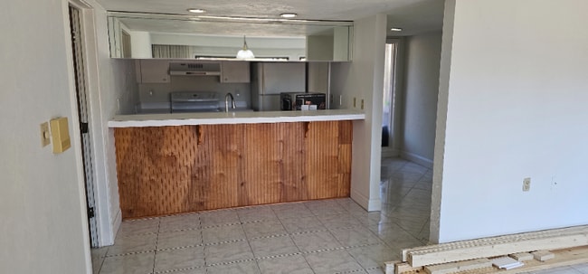 Building Photo - 181 Palm View Ct