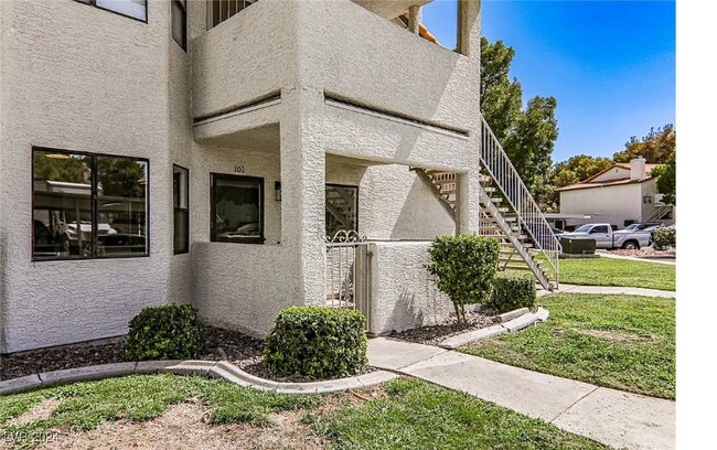 Foto del edificio - 2712 Beaver Creek Ct