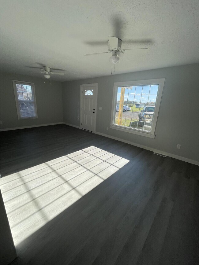 Foto del edificio - 5894 Martin Hwy