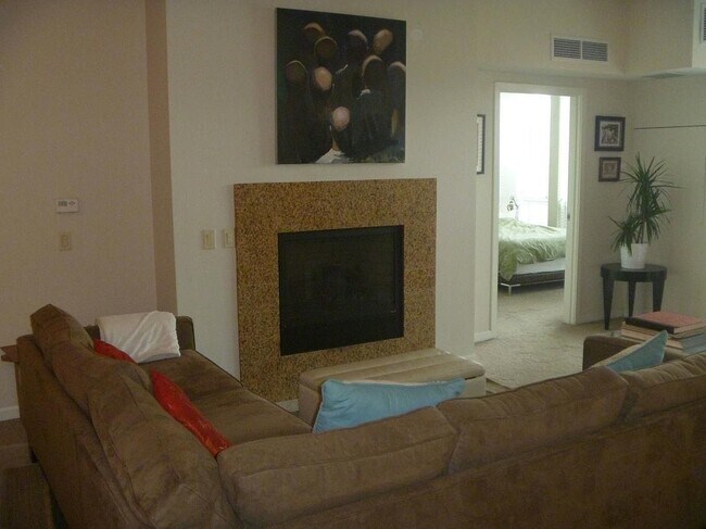 Foto del edificio - 1620 NE Broadway St