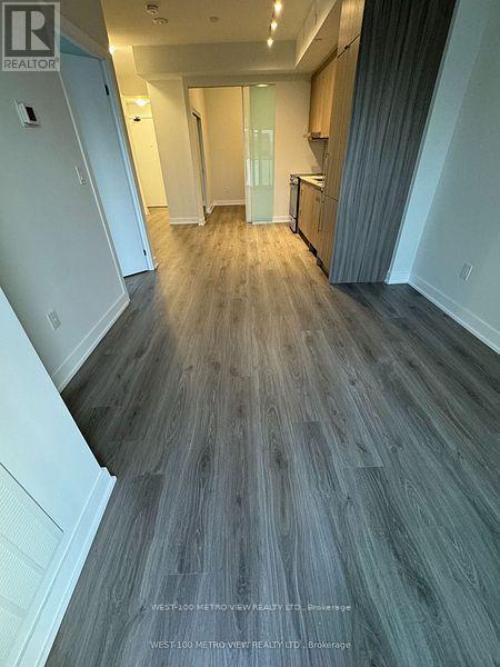 Photo du bâtiment - 4130-4130 Parkside Village Dr