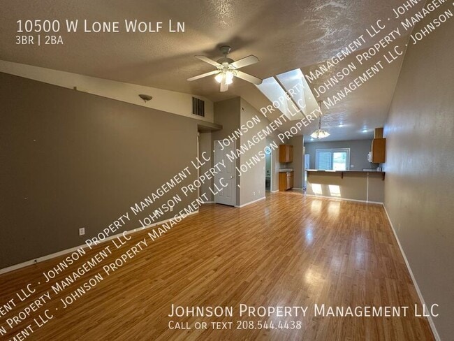 Foto del edificio - 10500 W Lone Wolf Ln