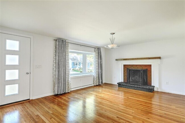 Foto del edificio - 33 Charles St