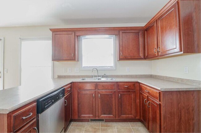 Foto del edificio - 2498 Hattington Dr