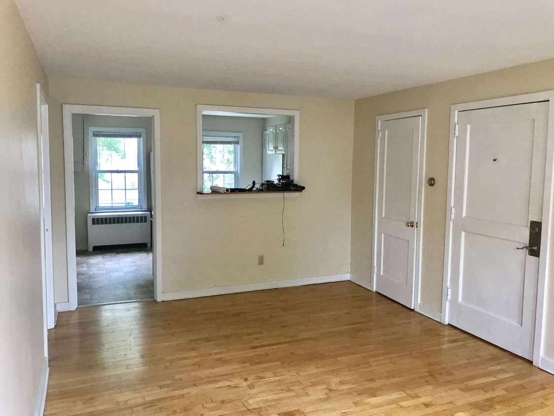 63 Milton St Unit 712 Milton, West Hartford, CT 06119 Condo for Rent