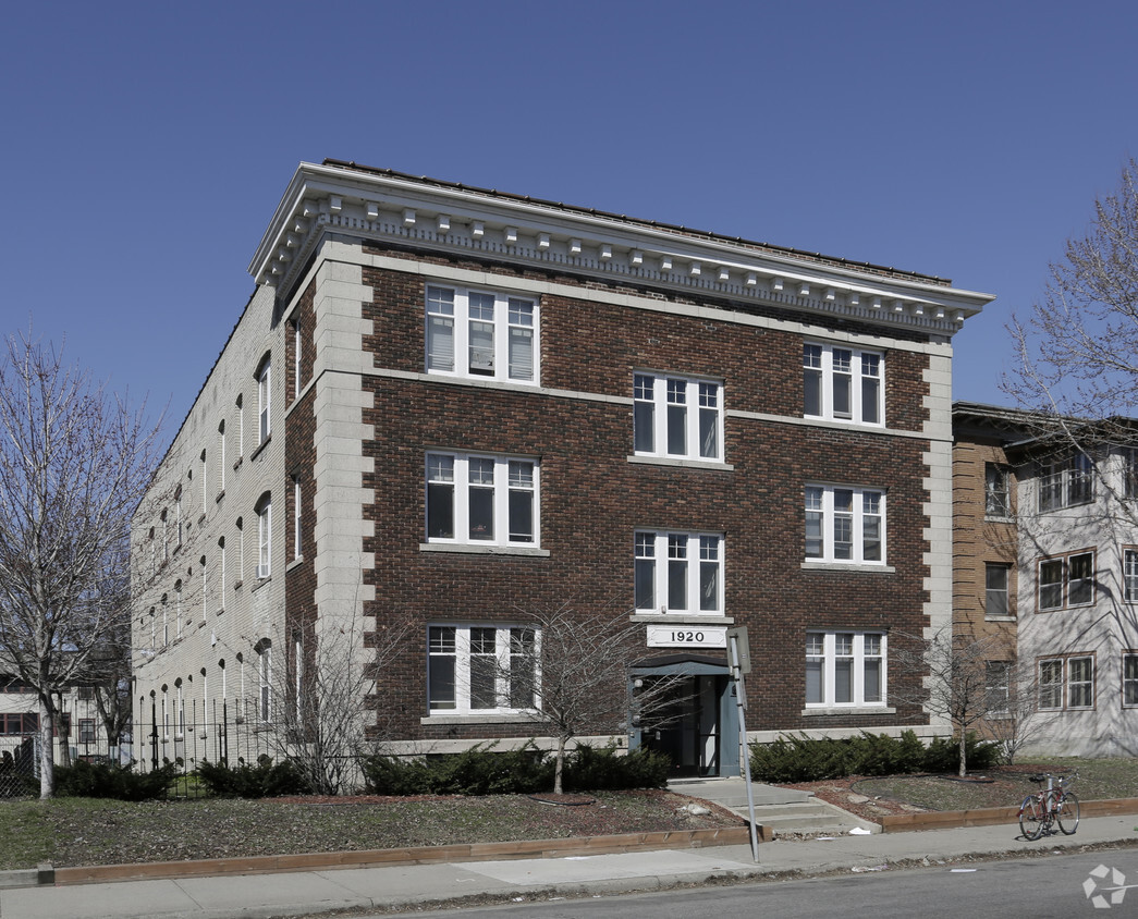 Primary Photo - 1920 3rd Ave S