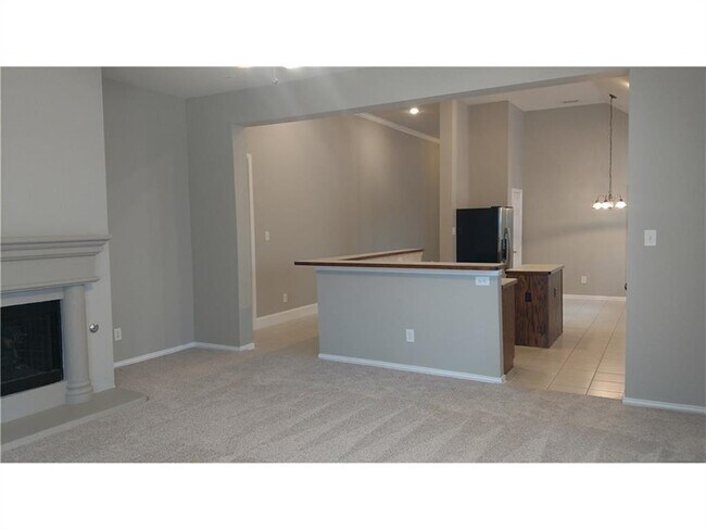 Building Photo - 4200 Tiffany Dr