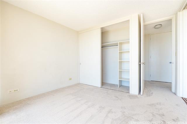 Building Photo - 4300 Waialae Ave