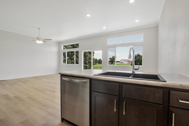 Foto del edificio - Clear Ridge & Jackson Heights Townhomes