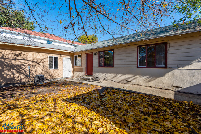 Building Photo - 3560 Kettmann Rd