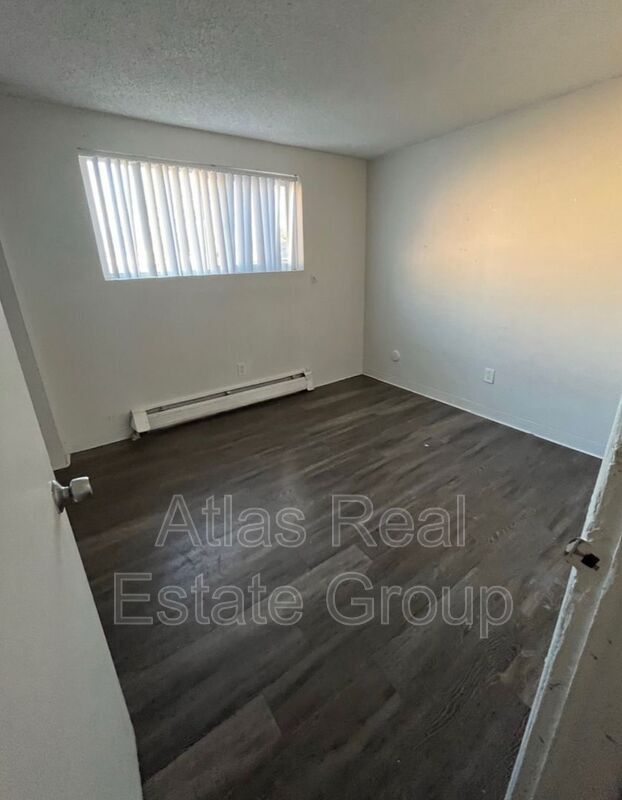 Foto del edificio - 15573 E 13th Ave
