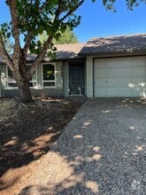 Building Photo - 1309 SW Hilary St