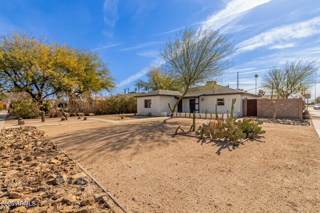 Foto del edificio - 1743 W Verde Ln