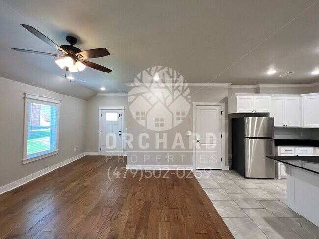 Foto del edificio - 591 Bradford Dr