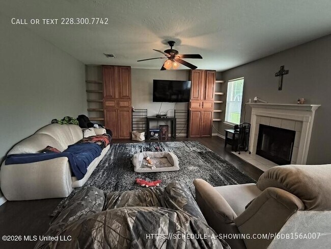 Foto del edificio - 14348 Atwood Cove