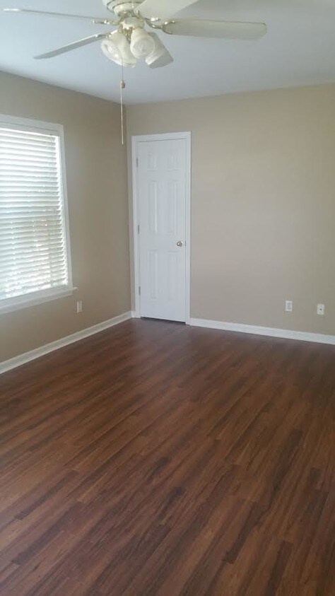 Primary Photo - 3518 Acorn Woods Way,