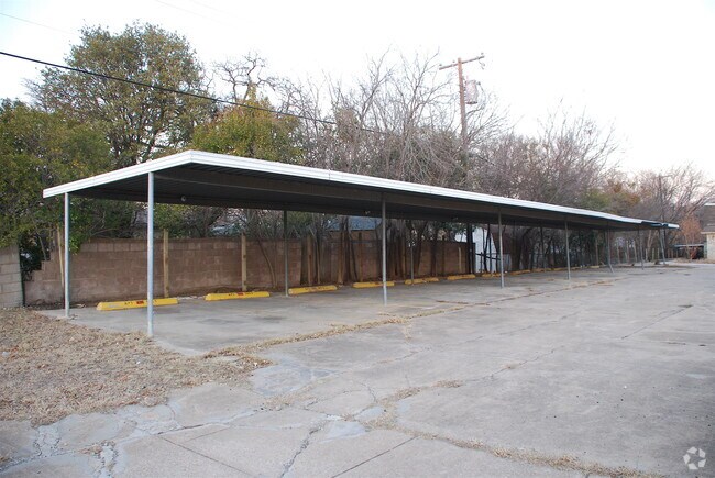 Building Photo - 5511-5515 Beaty St