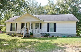 Building Photo - 811 Hardwood Way