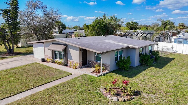 Foto del edificio - 21402 Meehan Ave