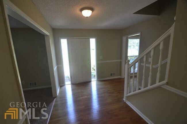 Foto del edificio - 2993 Carrollton Ct