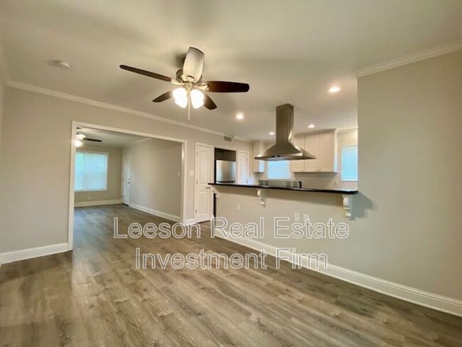 Foto del edificio - 2721 Fairfield Ave