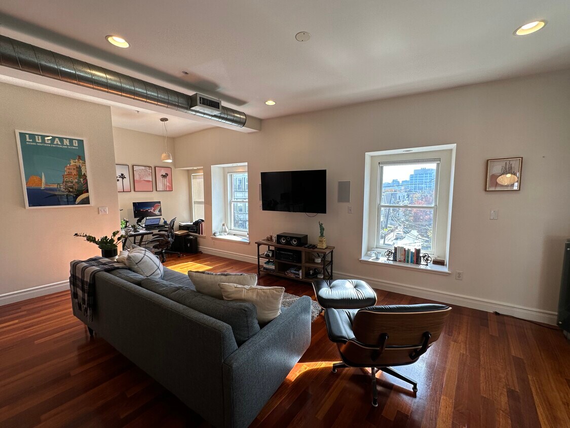 Foto principal - 205 Washington St