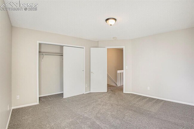 Foto del edificio - 2624 Bannister Ct
