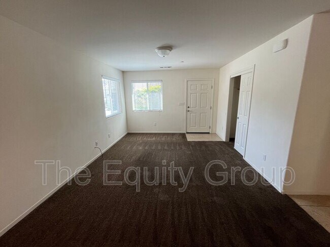 Building Photo - 2101 W Lark Ave