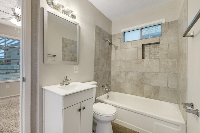 Foto del edificio - 1511 Broadmoor Dr