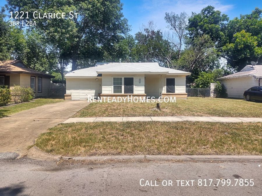Foto principal - 1221 Clarice St