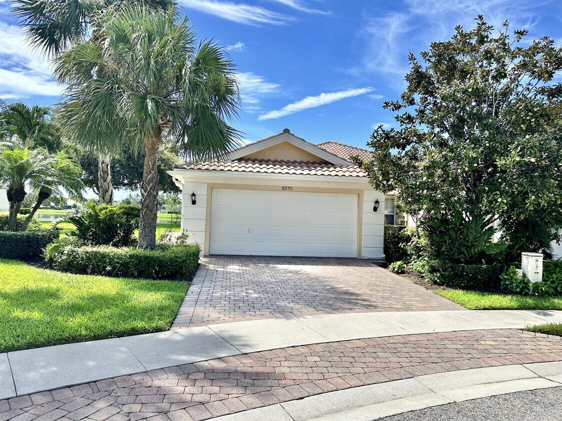 Primary Photo - 8270 Eleuthera Ln