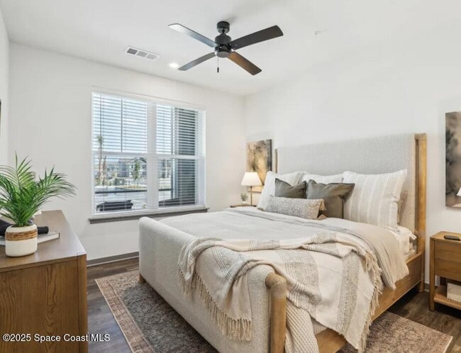 Building Photo - 1073 Journey Cir